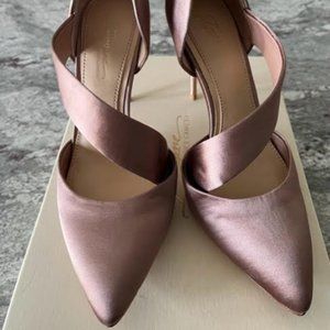 Vince Camuto pumps